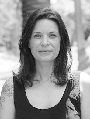 Zoe2020 bw crop